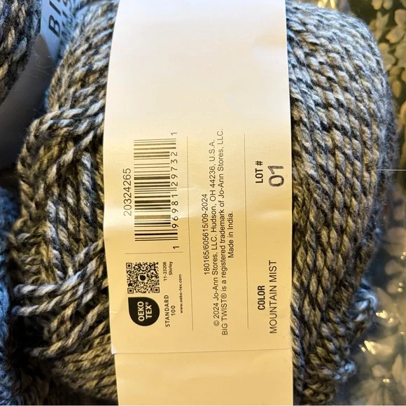 Big Twist Vortex Yarn Bundle Zebra 2 ful cakes and one partial - Picture 7 of 7